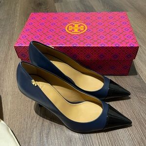 Tory Burch Penelope Cap-Toe Pump. Calf Leather/Patent Leather. Women’s Size 7.5